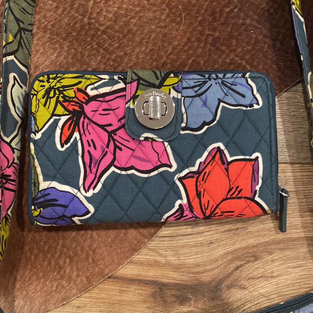 Vera Bradley Purse and Wallet Set - Picture 2 of 9